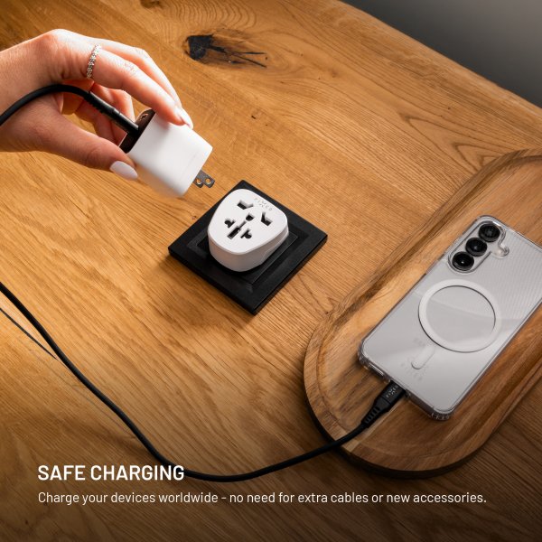 Fixed Travel Adapter Schuko EU/World