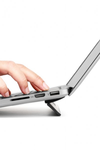 Bluelounge Kickflip MacBook Pro 15/16 " Sammenleggbar Støtte Svart