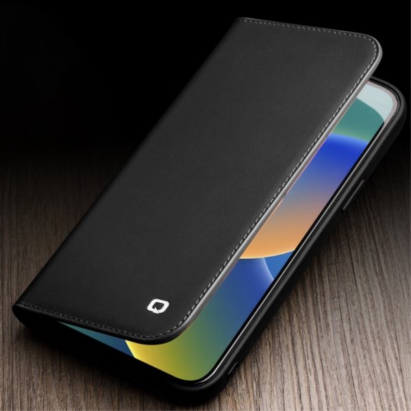 Qialino iPhone 14 Pro Max Etui Ekte Skinn Svart