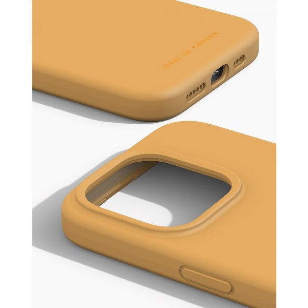 Ideal of Sweden iPhone 15 Pro Deksel Silicone Case MagSafe Apricot