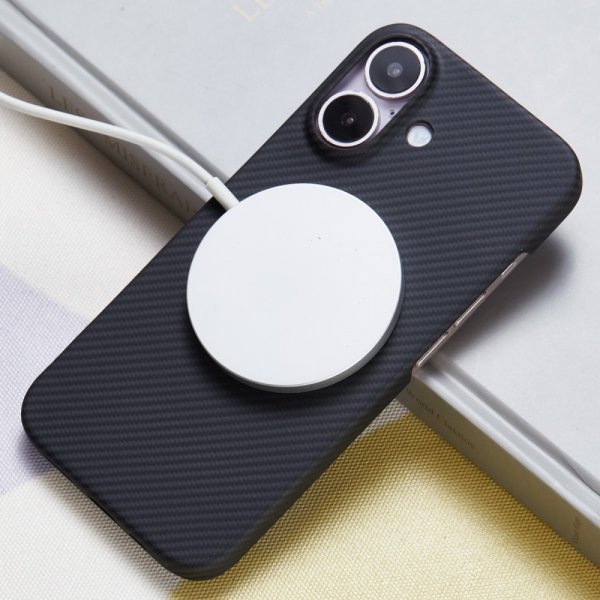 iPhone 16 Deksel Aramidfiber MagSafe Svart