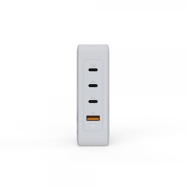 Xtorm Lader 140W GaN-Ultra Travel Charger + USB-C PD Cable