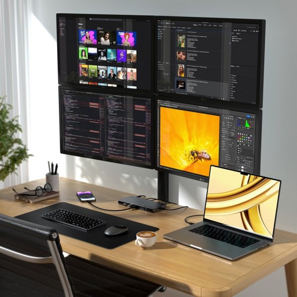 Satechi Thunderbolt 4 Docking Station with DisplayLink