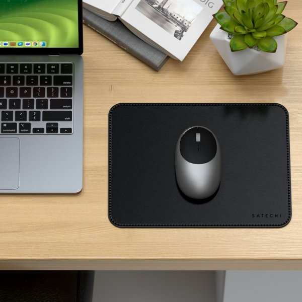 Satechi Vegan-Leather Premium Mouse Pad Svart