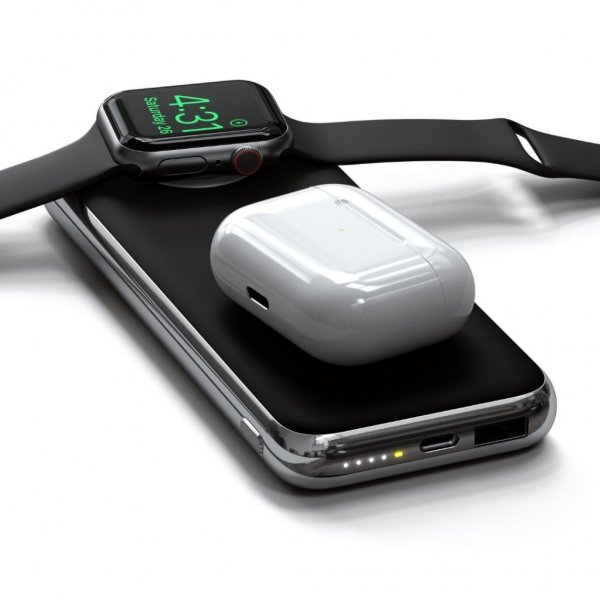 Satechi Quatro Powerbank med inbyggd Qi-laddning och Apple Watch laddning