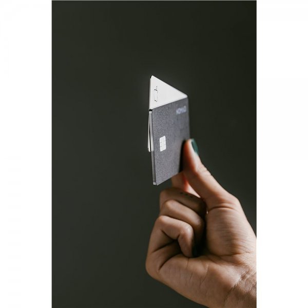 Nomad Tracking Card Pro Svart