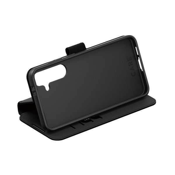 CARE by PanzerGlass Samsung Galaxy S24 FE Etui Wallet Kickstand Svart