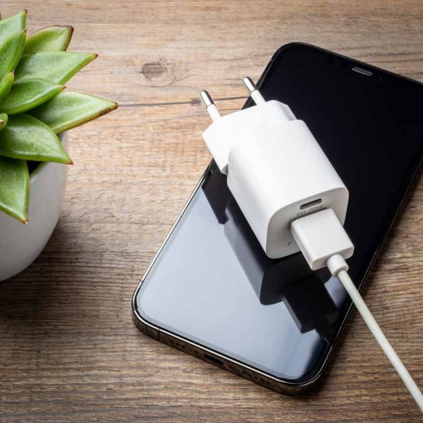 Fixed Lader Mini PD Travel Charger USB-C & USB-A 20W Hvit
