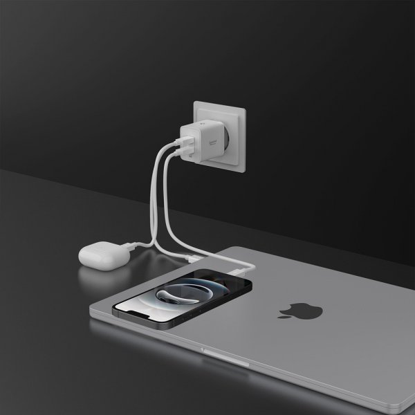 Spigen Essential Lader 47W 2xUSB-C Hvit