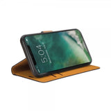 Xqisit iPhone 11 Etui Slim Wallet SelecTion Svart