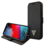 Guess iPhone 12/iPhone 12 Pro Etui Gold Triangle Saffiano Svart