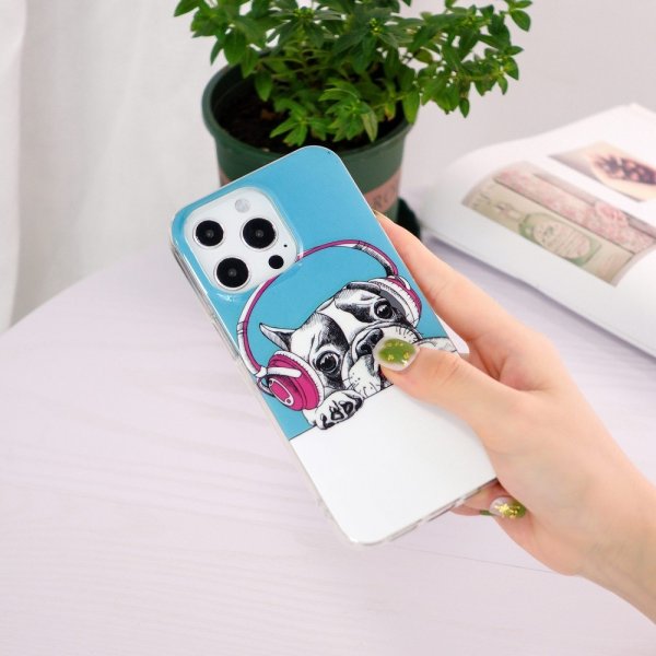 iPhone 14 Pro Max Deksel Motiv Hund med Hodetelefoner