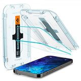 Spigen iPhone 14 Pro Max Skjermbeskytter GLAS.tR EZ Fit 2-pakning