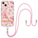 iPhone 15 Plus Deksel Blomstermønster Stropp Rosa Gardenia