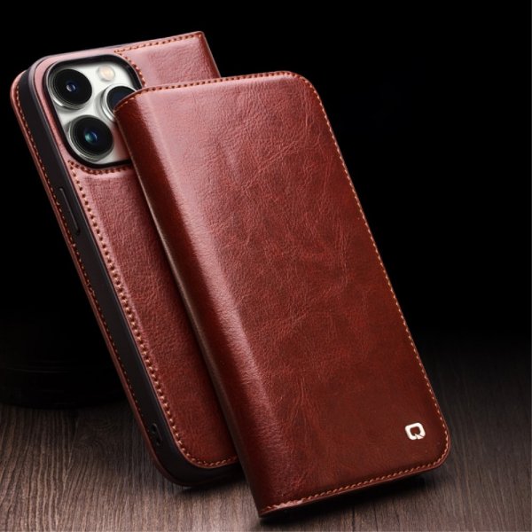 Qialino iPhone 15 Pro Max Etui Brun