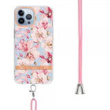 iPhone 15 Pro Max Deksel Blomstermønster Stropp Rosa Gardenia