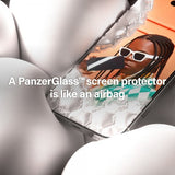 PanzerGlass iPhone 15 Pro Max Skjermbeskytter Ultra-Wide Fit EasyAligner