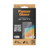 PanzerGlass iPhone 15 Pro Max Skjermbeskytter Ultra-Wide Fit EasyAligner