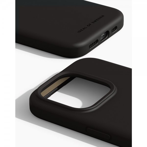 Ideal of Sweden iPhone 15 Pro Deksel Silicone Case MagSafe Svart