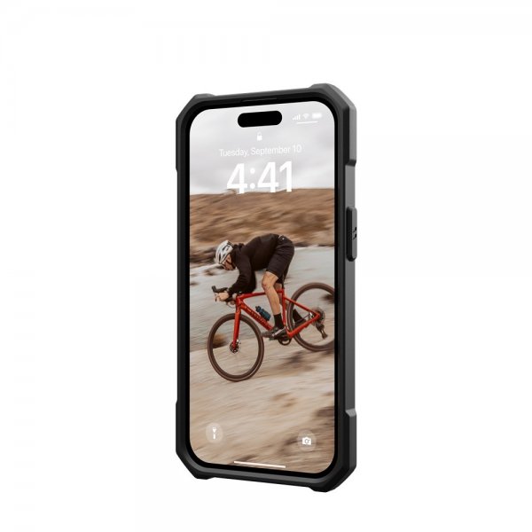 Urban Armor Gear (UAG) iPhone 15 Deksel Essential Armor MagSafe Svart