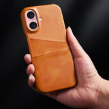 iPhone 16 Deksel med To Kortlommer Mørkebrun