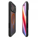 Spigen iPhone 17 Pro Max Deksel Ultra Hybrid MagFit Frost Black Orange