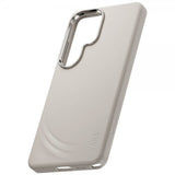 CARE by PanzerGlass Samsung Galaxy S26 Deksel Flow MagSafe Vanilla