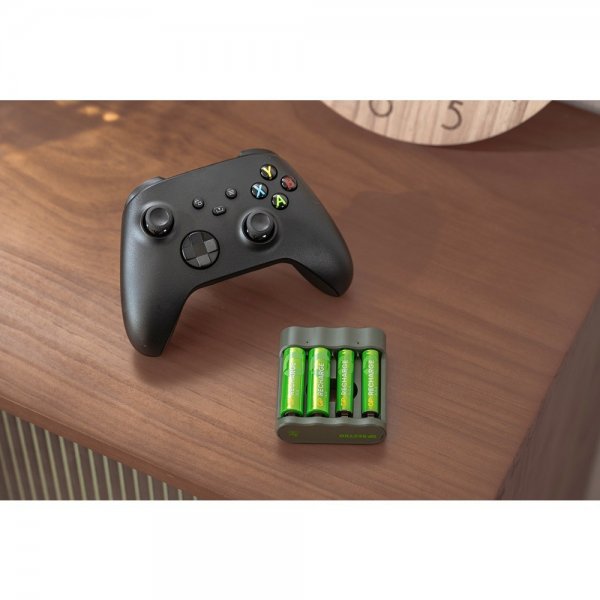 GP Recharge Battery charger with AA and AAA Batteries