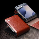 Qialino Samsung Galaxy Z Flip 6/Flip 7 FE Etui Ekte Skinn med Flipp Brun