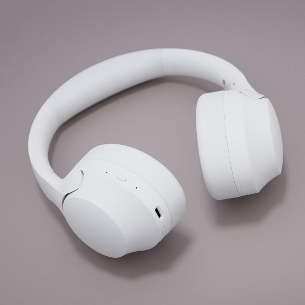 Happy Plugs Hodetelefoner Play Pro ANC Hvit
